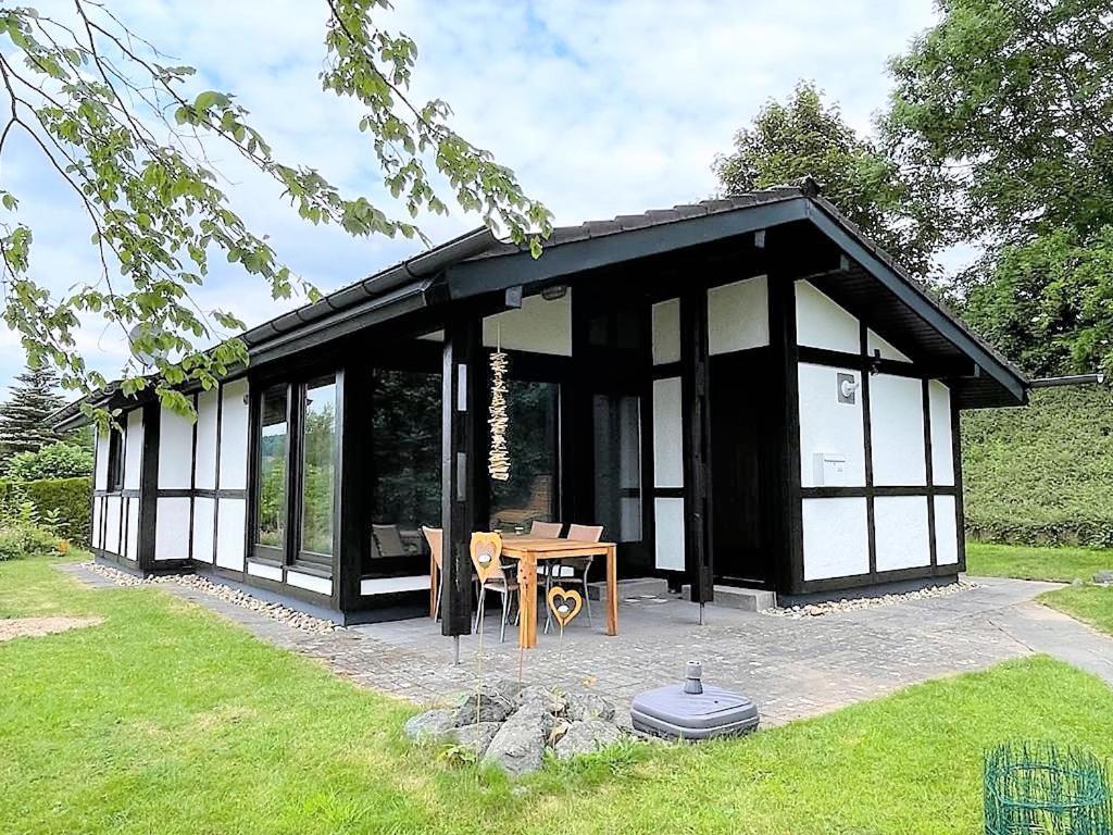 Villa Sauerlaender Henne-Luett Meschede Esterno foto